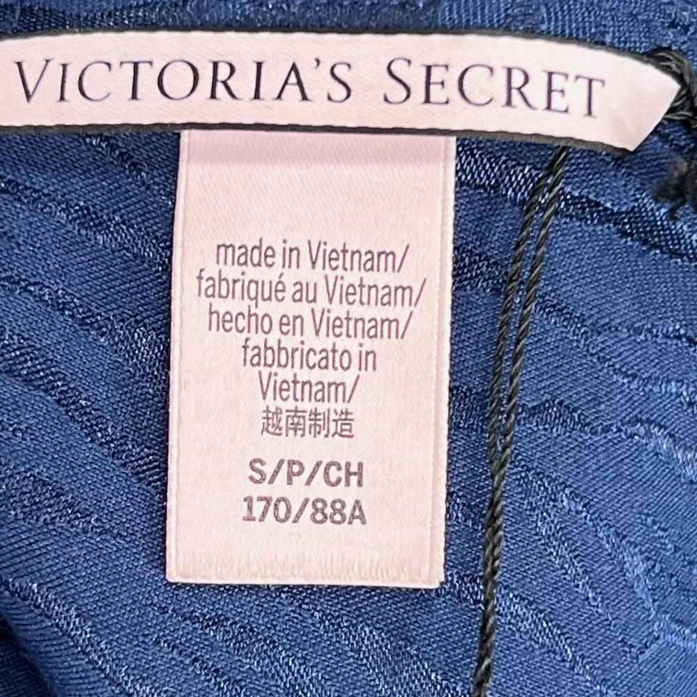 VICTORIA'S SECRET Small Navy‎ Zebra Satin V Neck Cami Strappy Top Loungewear Y2K